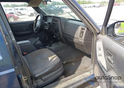 2001 Jeep Cherokee Sport from USA, damaged, VIN 1J4FT48S11L503254